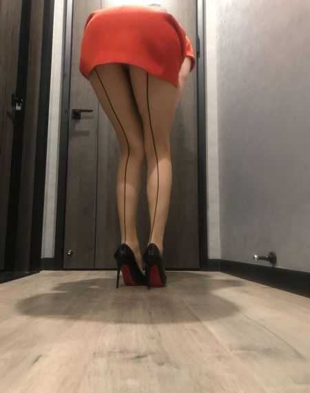 年轻的保姆