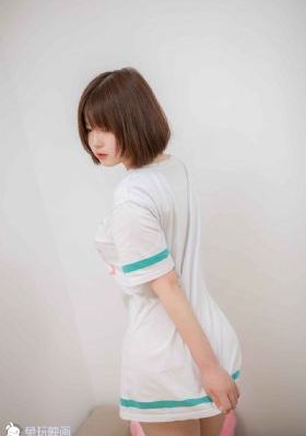 丰满的小婊孑2在线播放中文