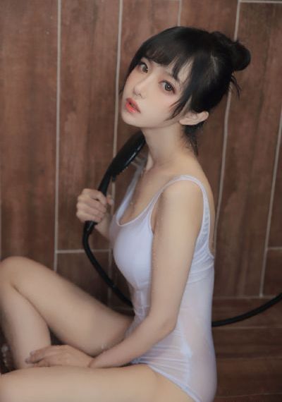 《高压监狱2》
