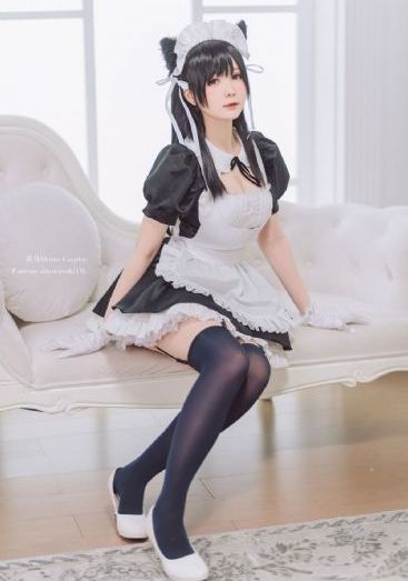 按摩房的女大学生在线