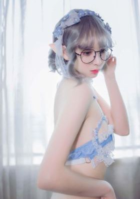 吊带袜天使免费观看