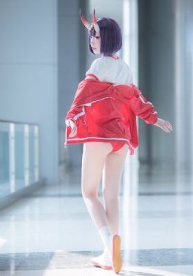 智能机器人李采潭